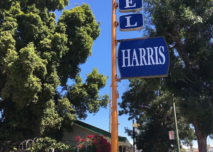 Lodging Harris